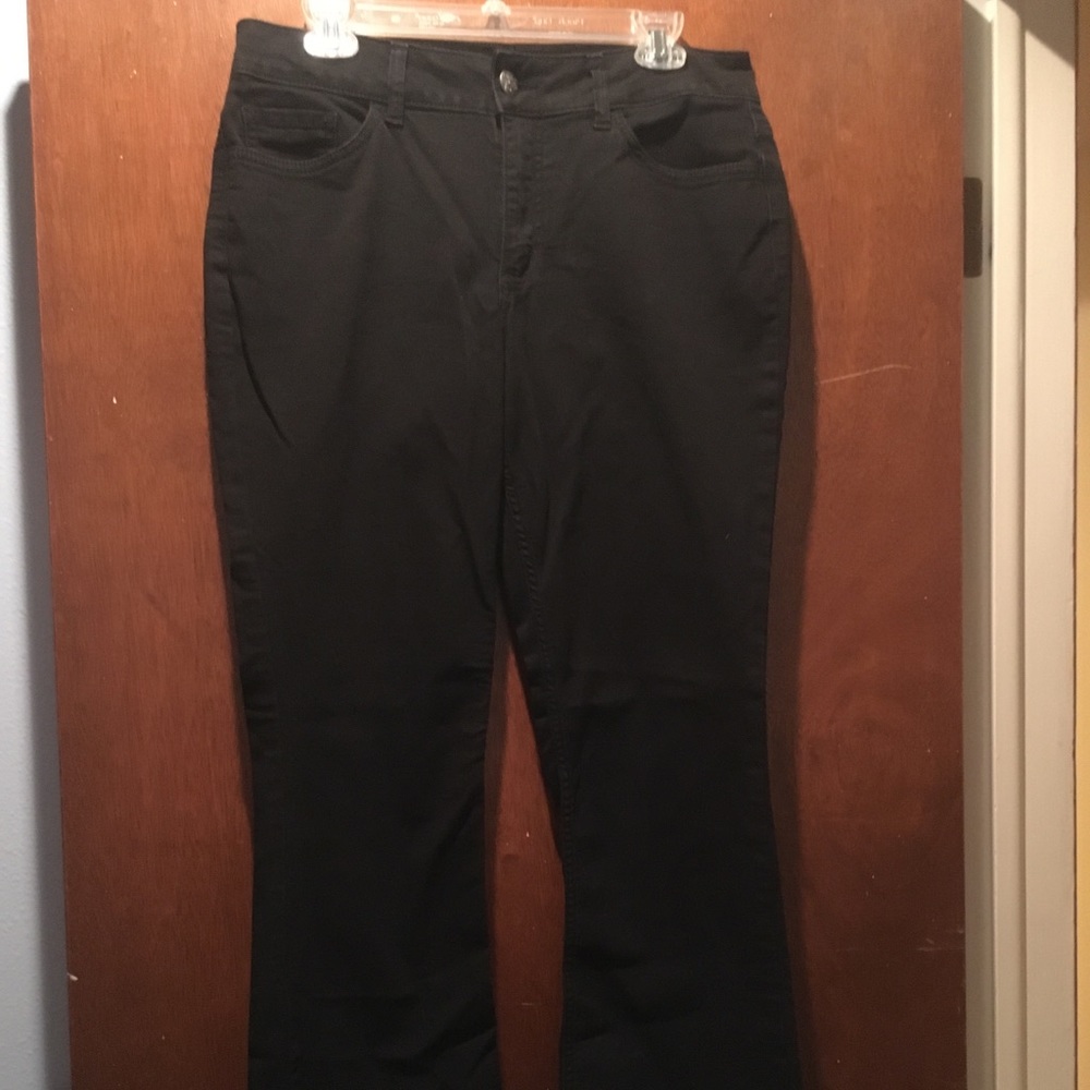 Black jean pants (new never worn)